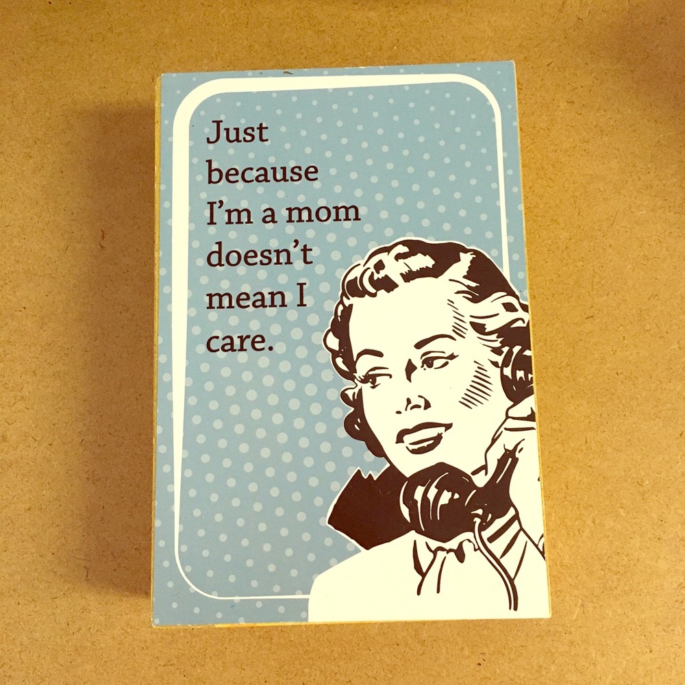 💁‍♀️Sassy mom saying wooden sign decor